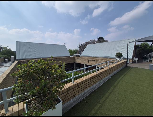 861M² OFFICE FOR SALE IN RIVONIA